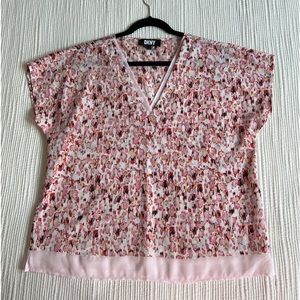DKNY V-neck top M FINAL SALE